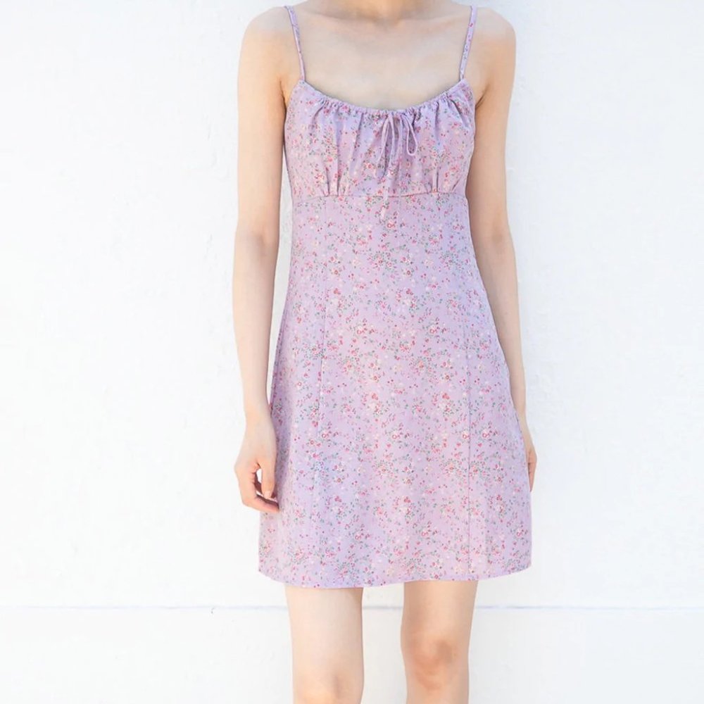 Floral brandy melville jennifer dress!
